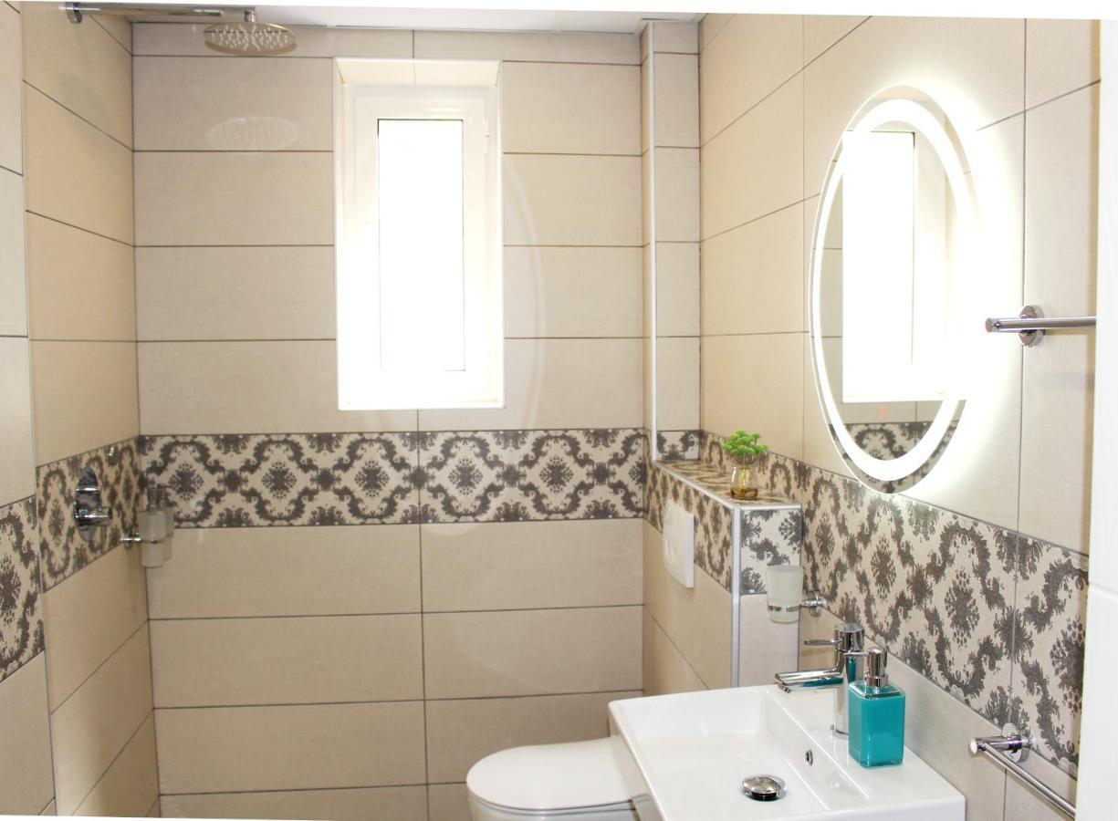 Apartament 2v1 - Blloku Ls Tirana